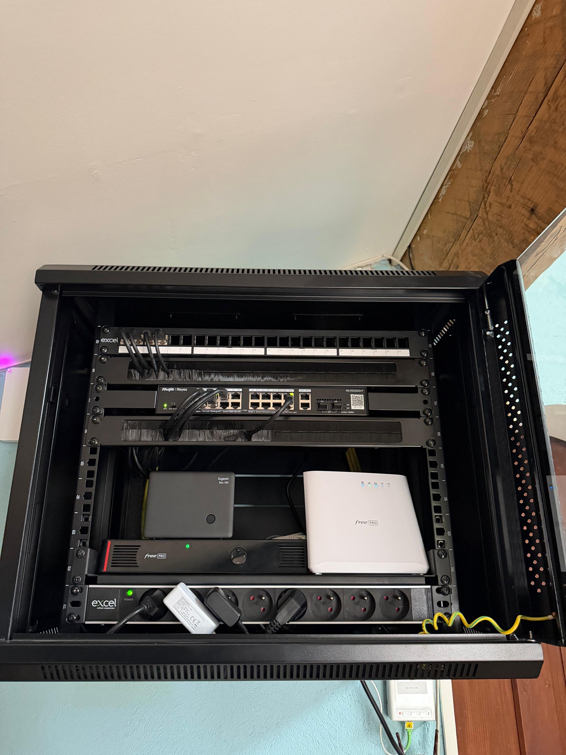 Création de coffret informatique et installation de bornes WiFi au Monastère Le Buisson Ardent